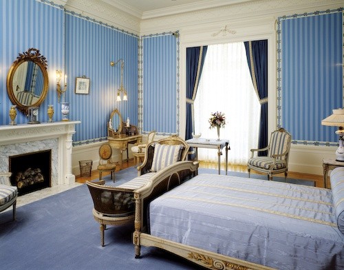 blue room